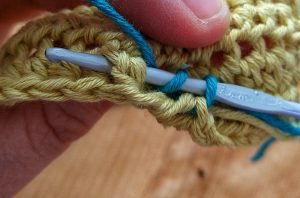where to insert your hook
